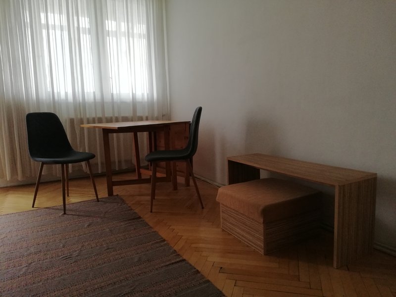 Ion Mihalache, Hotel Samaa